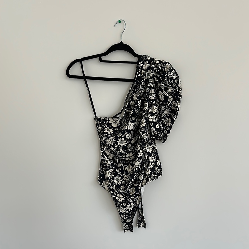 Free people Floral One-Shoulder top